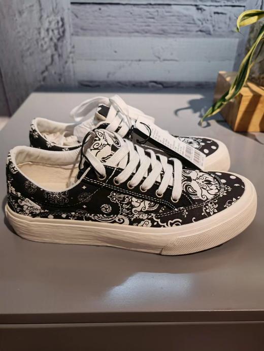 PEACEBIRD MEN 太平鸟 B2ZDB1122 腰果花帆布鞋 商品图1