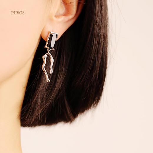  预售|PUWOS普沃斯 时尚优雅气质小众设计5A镶嵌不规则耳钉 .潮快闪[福利品] 商品图0