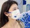 【定制轻奢感】克莱因蓝色一次性防护罩长久佩戴不闷热无纺布+熔喷布材质颜值既是正义个性可爱男女高颜值显瘦罩 商品缩略图4