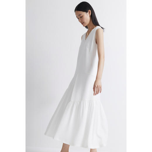 INSUN恩裳2022夏新品时尚减龄不对称褶皱下摆百搭三醋酸连衣裙9C32205206 商品图1