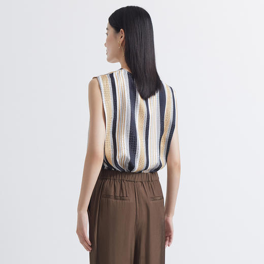 INSUN恩裳2022夏季新品时尚千鸟格提花立体感真丝背心9C32270120 商品图1