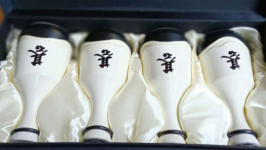 中日围棋擂台赛三十五周年纪念     
。白色500毫升*4瓶一件。围棋收藏。 商品图5