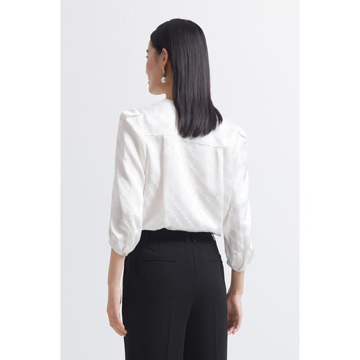 INSUN恩裳2022夏季新品时尚印花光泽感舒适简约百搭真丝衬衫女9C32230120 商品图3