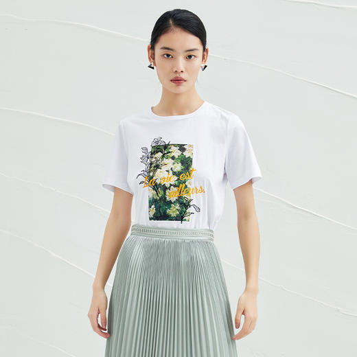 EITIE爱特爱夏季新款时尚百搭打底舒适弹力圆领印花T恤女6502201 商品图2