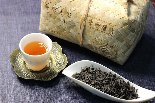 晋丰厚两百年老字号2019年世家安化黑茶 金花天尖 600g/包 商品图4