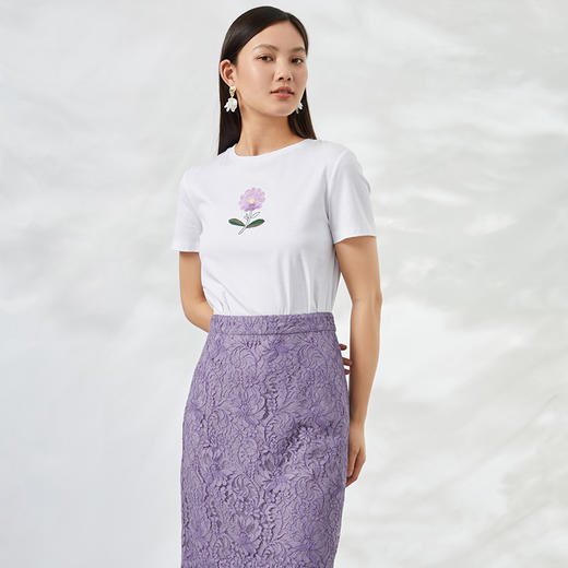 EITIE爱特爱夏季新款时尚百搭打底舒适弹力圆领印花T恤女6602302 商品图3