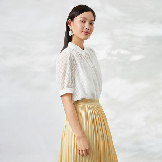 EITIE爱特爱夏季新款翻领优雅气质通勤衬衫显瘦镂空上衣6609304衬衣 商品图2