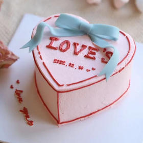 每天都是爱你的形状|6寸爱心 ，3层胚+2层水果夹心（默认火芒，如需其他请备注）