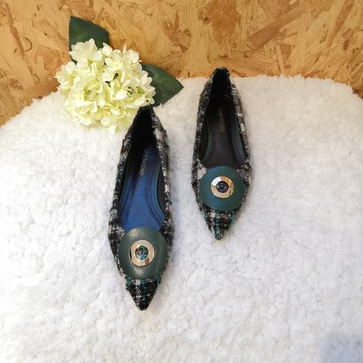 IUIU SECOND 复古时髦尖头圆扣平底鞋浅口单鞋U29CE32691 商品图4