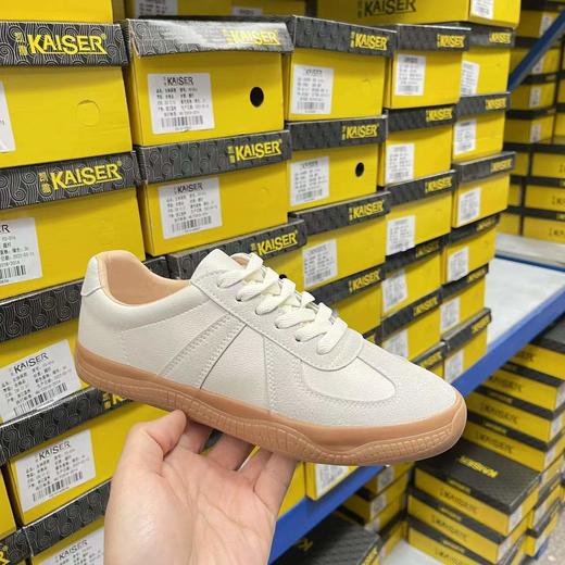 💰79一双意大利凯撒 KAISER德训鞋🔥支持专柜验货❗️😎 牛筋底耐磨防滑🐂轻便不磨脚，春夏季单鞋☀️  太百搭了！  不挑人❗️不挑年龄❗️ 商品图1