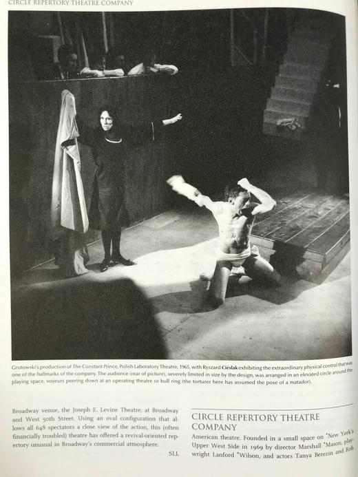 牛津剧院与表演百科全书（卷1） 数百幅插图 精装16开 商品图10