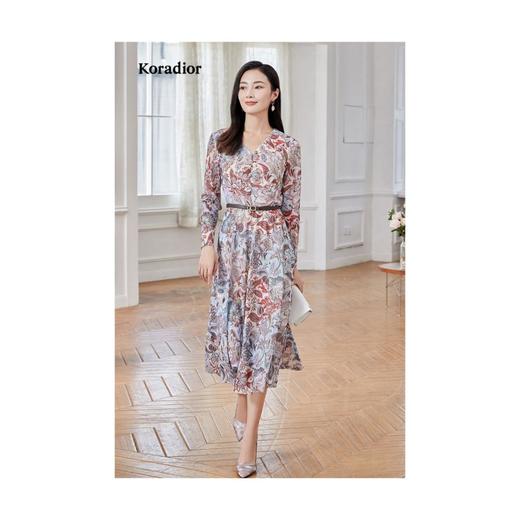 2楼珂莱蒂尔Koradior服饰（新百购）花色连衣裙2022年新款 商品图0