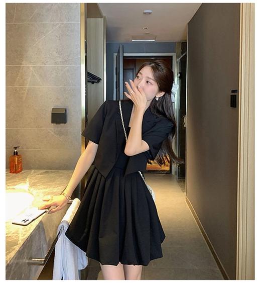 （清仓现货）【社群供W】 通勤韩系花苞套装 商品图3