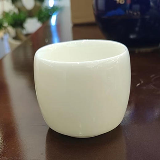 羊脂玉暖手杯 商品图0