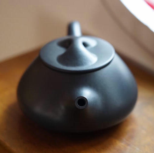 汉棠石瓢  作者：徐光    泥料：老紫泥焐灰 商品图2