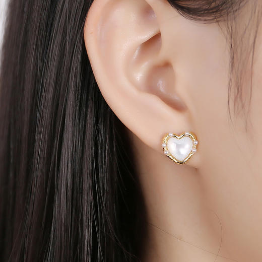 Love Note 情书系列 |  情书白贝耳钉 商品图2