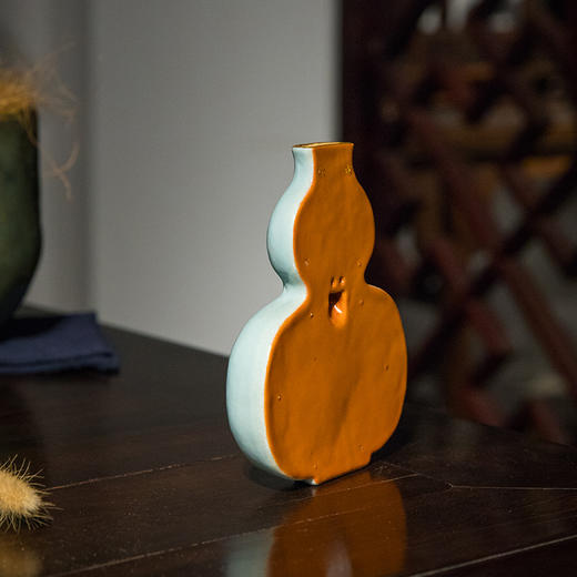 清 青釉葫芦形壁瓶 商品图2