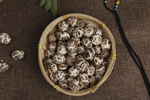 十堰房县 诗经贡 甄选小花菇500g/袋 商品图1