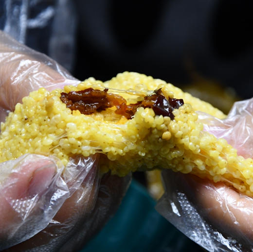 【下单后48小时左右发货】山东 大黄米粽子100g*8个 软糯香甜 里面还有红枣哦！ 商品图2
