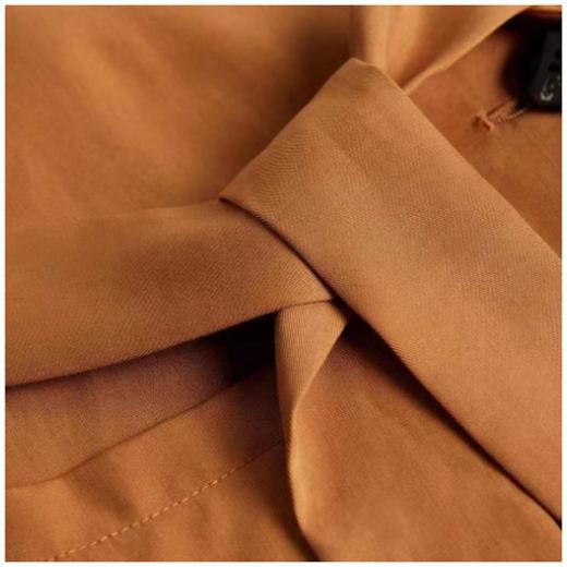 2楼米茜尔服饰木瓜奶昔色外套 商品图2