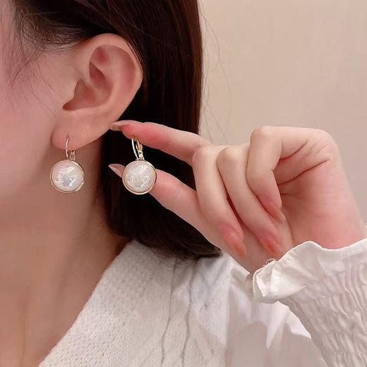 JU-F317新款甜酷风彩色珍珠耳环女感小众气质圆圈耳扣夏季款耳饰 商品图0