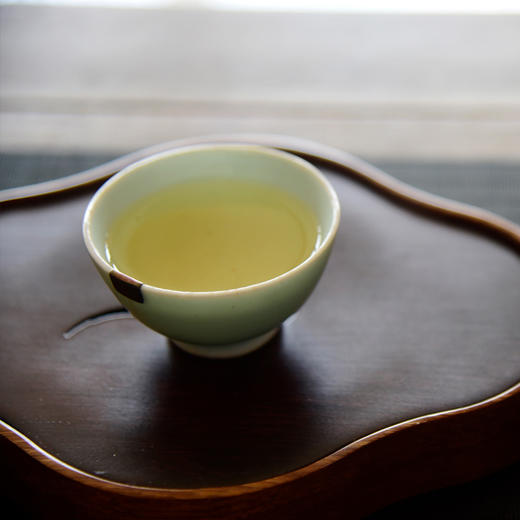 葳盛茶业2022年领衔·革登森林茶普洱生茶357g 商品图1