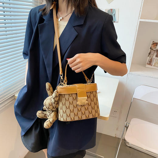「小众设计高颜值！赠送小熊挂件」 小众设计感包包女夏潮时尚大气手提包网红流行斜挎箱包 商品图2