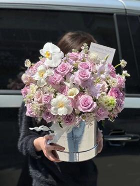 【仅你可见】紫色玫瑰混搭抱抱桶