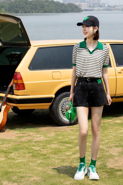 女条纹短T07020 商品图0