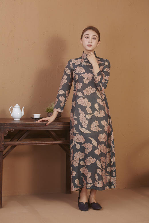 【漫物记】丝棉祥云平肩九分袖A版改良旗袍 商品图3