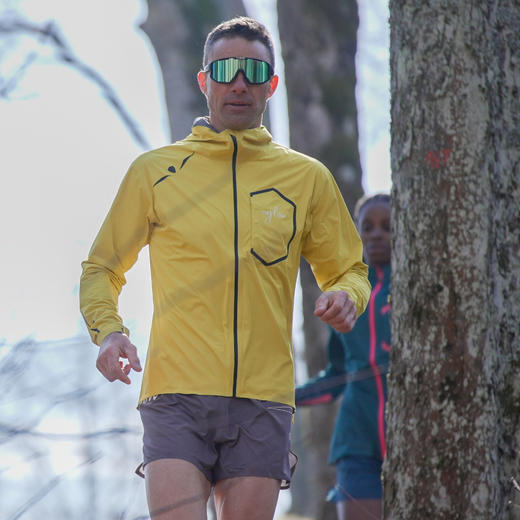 UGLOW极轻冲锋衣 U-Rain 3.1男女款跑步运动户外健身跑马拉松比赛训练越野跑装备上衣 商品图4