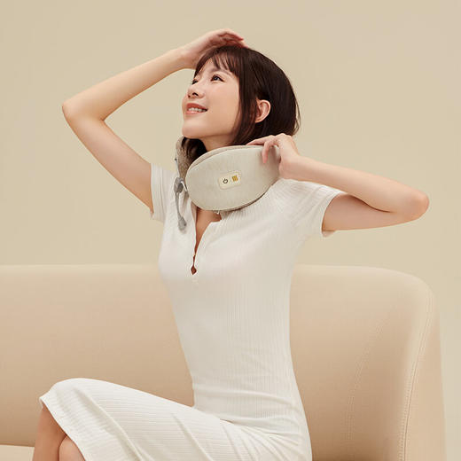 【360°呵护颈部  舒适一整天！】乐伽揉捏按摩颈枕 颈部支撑 揉捏按摩 温感热敷 消除疲惫感。 商品图2