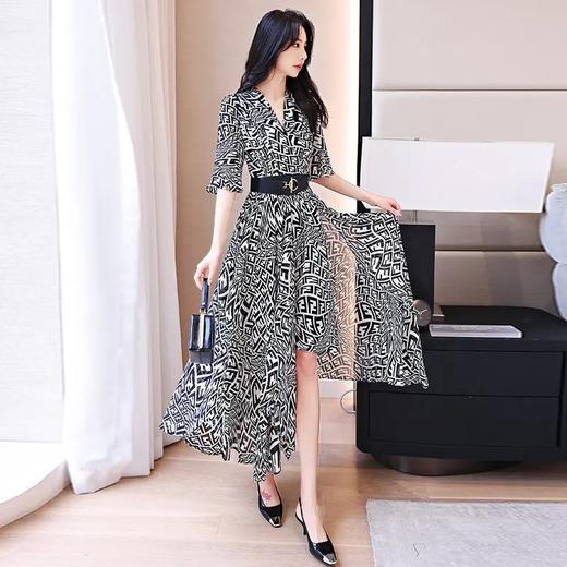 WZNH-WS2513-29夏季女新款修身长裙短袖不规则气质名媛黑色字母印花连衣裙女 商品图1