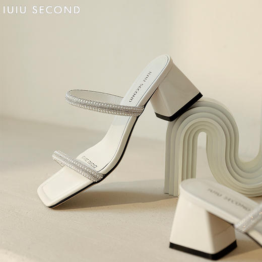 IUIU SECOND 夏季法式方头粗跟细带水钻凉拖鞋U21BJ23491 商品图3
