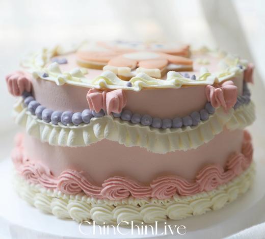 牛奶膏玲娜贝尔手绘蛋糕 商品图2