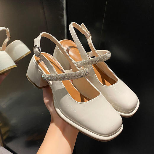 2022年新款夏季包头凉鞋女夏粗跟中跟水钻方头一字带高跟鞋 商品图2