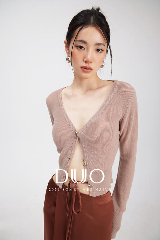 沉静如海别致月亮修身性感针织背心和开衫 商品图1