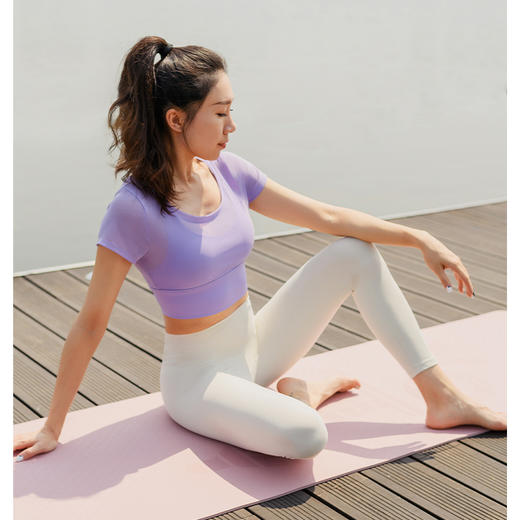 【裸感】拼纱运动带胸垫短袖 商品图3