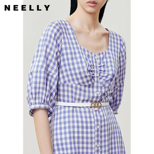 NEELLY纳俪商场同款复古方领格子连衣裙女单排扣系带A字裙中长款N22051Y01135 商品图3