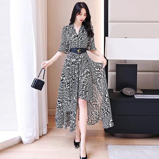 WZNH-WS2513-29夏季女新款修身长裙短袖不规则气质名媛黑色字母印花连衣裙女 商品图3