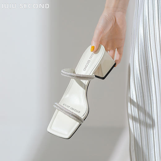 IUIU SECOND 夏季法式方头粗跟细带水钻凉拖鞋U21BJ23491 商品图1