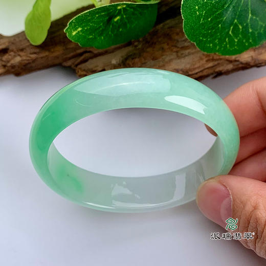 派瑞翡翠 翡翠手镯 糯种 飘花 商品图0