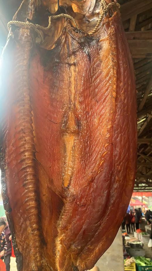 腊青鱼  清江湖青鱼农家自制烟熏腊味 商品图1