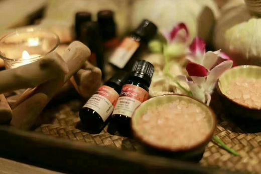 百货世界-隐逸薰衣草单方精油10ml 商品图1