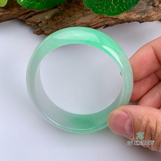派瑞翡翠 翡翠手镯 糯种 飘花 商品图2
