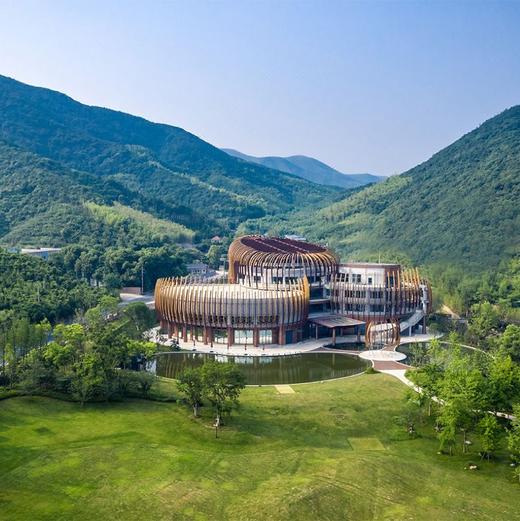 1晚/2晚【莫干山郡安里度假酒店】元旦不加价！含正餐/餐饮抵扣券/玩乐项目、微课体验、草坪玩乐等，家庭出行&亲子遛娃&团建推荐！ 商品图6