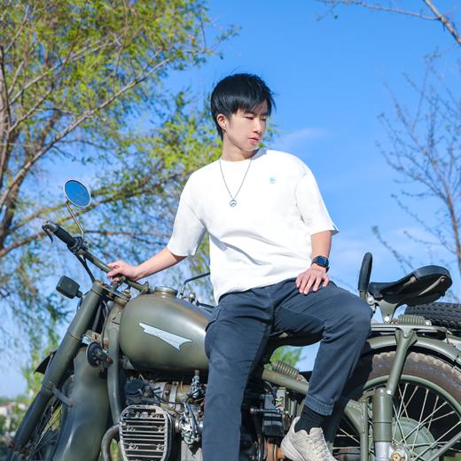 侣行 张昕宇梁红同款 走南闯北纪念款T恤 反光LOGO落肩宽松版短袖 商品图3