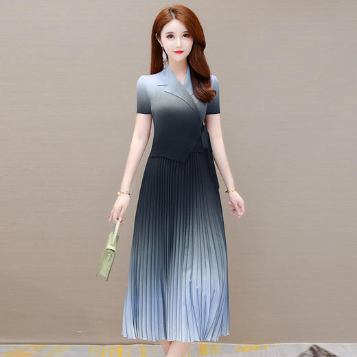 YWE BZY2168小香风渐变色连衣裙气质优雅时尚百褶裙 商品图1