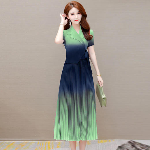 YWE BZY2168小香风渐变色连衣裙气质优雅时尚百褶裙 商品图0