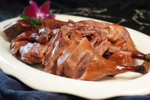 【麓熹小苑】中餐厅 酱香鸭 商品图0